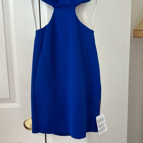asos Design Side Cutout Strap dress with back button closure. - Picture 4 of 10